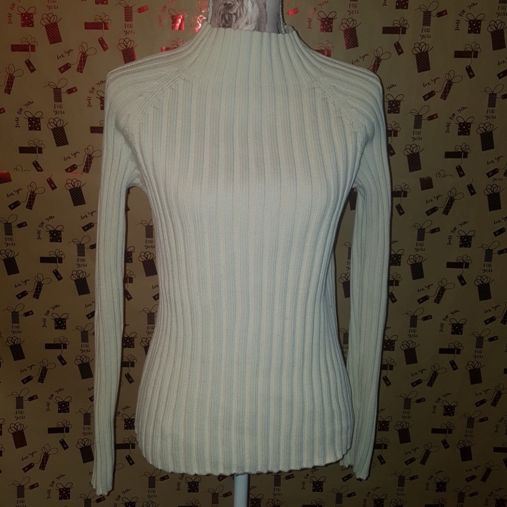 New York and Company pull over sweater